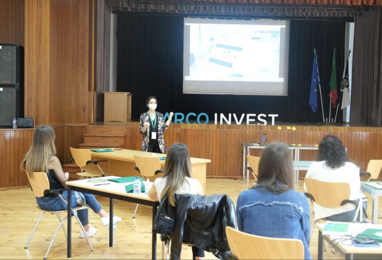 Caerus promove empreendedorismo para desempregados através de acompanhamentos personalizados e parcerias locais e nacionais