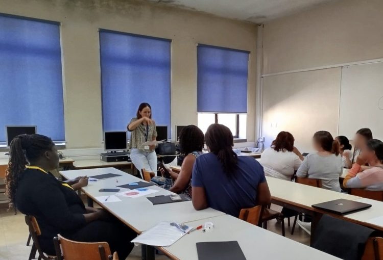 Oficina “Segurança Digital em Família” promove reflexão junto de encarregados de educação