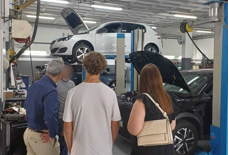 Oficina (I)GO acelera o futuro de um jovem na mecânica automóvel